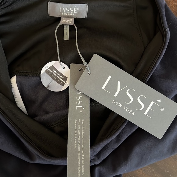 LYSSE Hi Waist Lt Wt Vegan Suede Legging (28.5" Inseam) In True Navy. - Picture 7 of 12